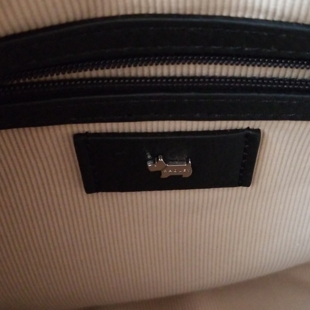 Handbag - Picture 8 of 8